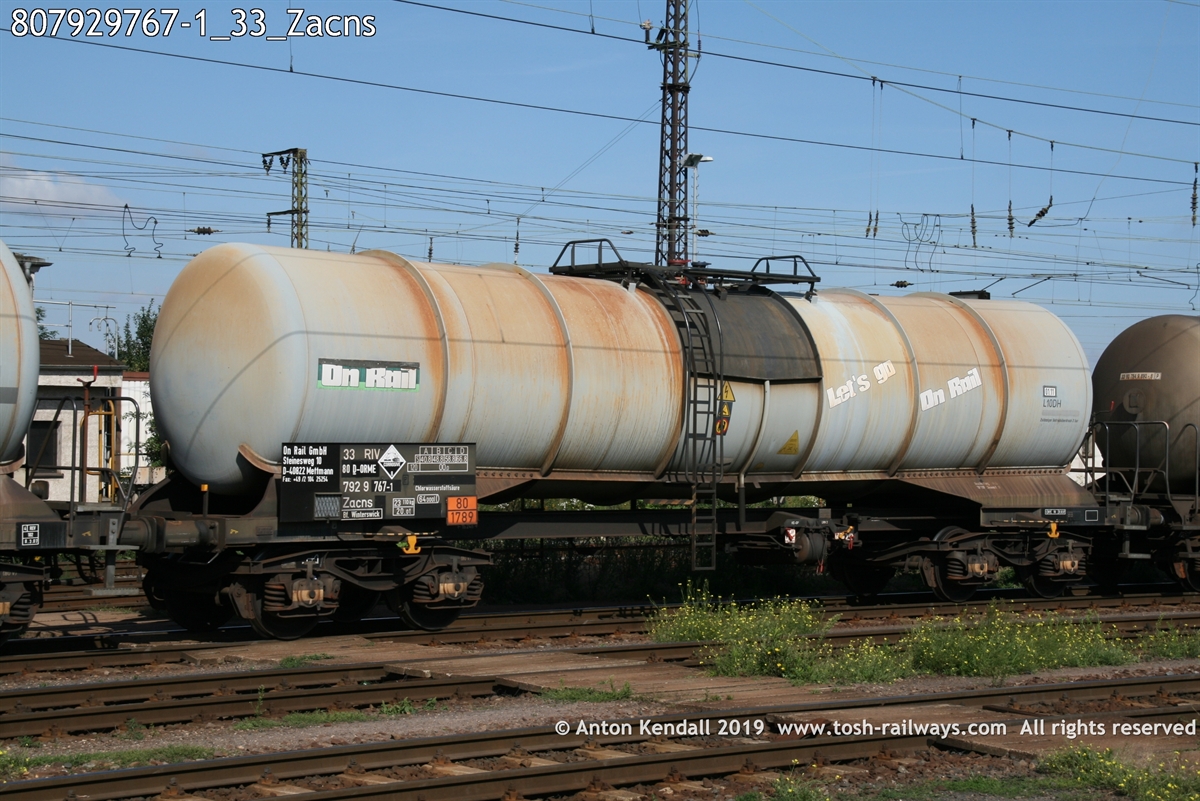 807929767-1_33_Zacns.jpg